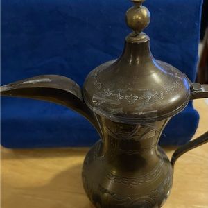 Iskandar Matar & Son Nazareth Vintage Brass Coffee Tea Pot Engraved from Isreal